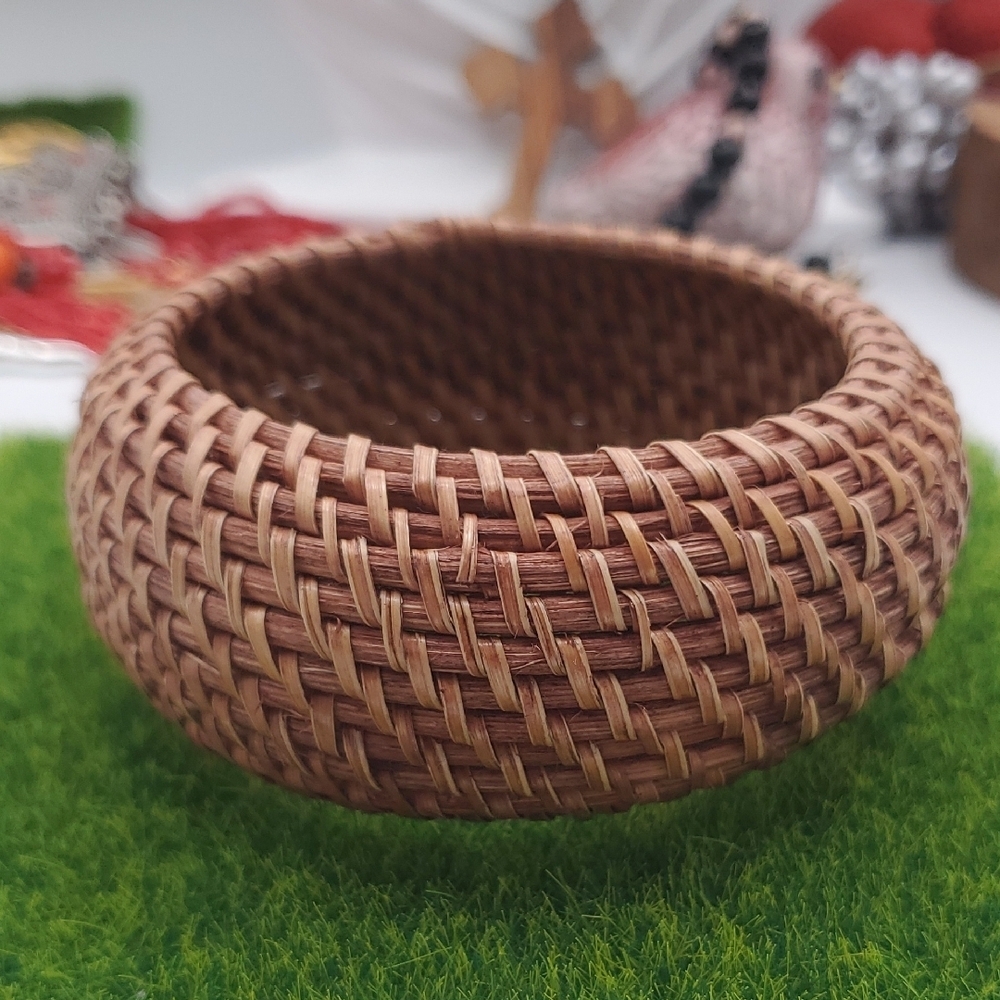 Woven‎ Basket Brown Bangle Bracelet Overflow